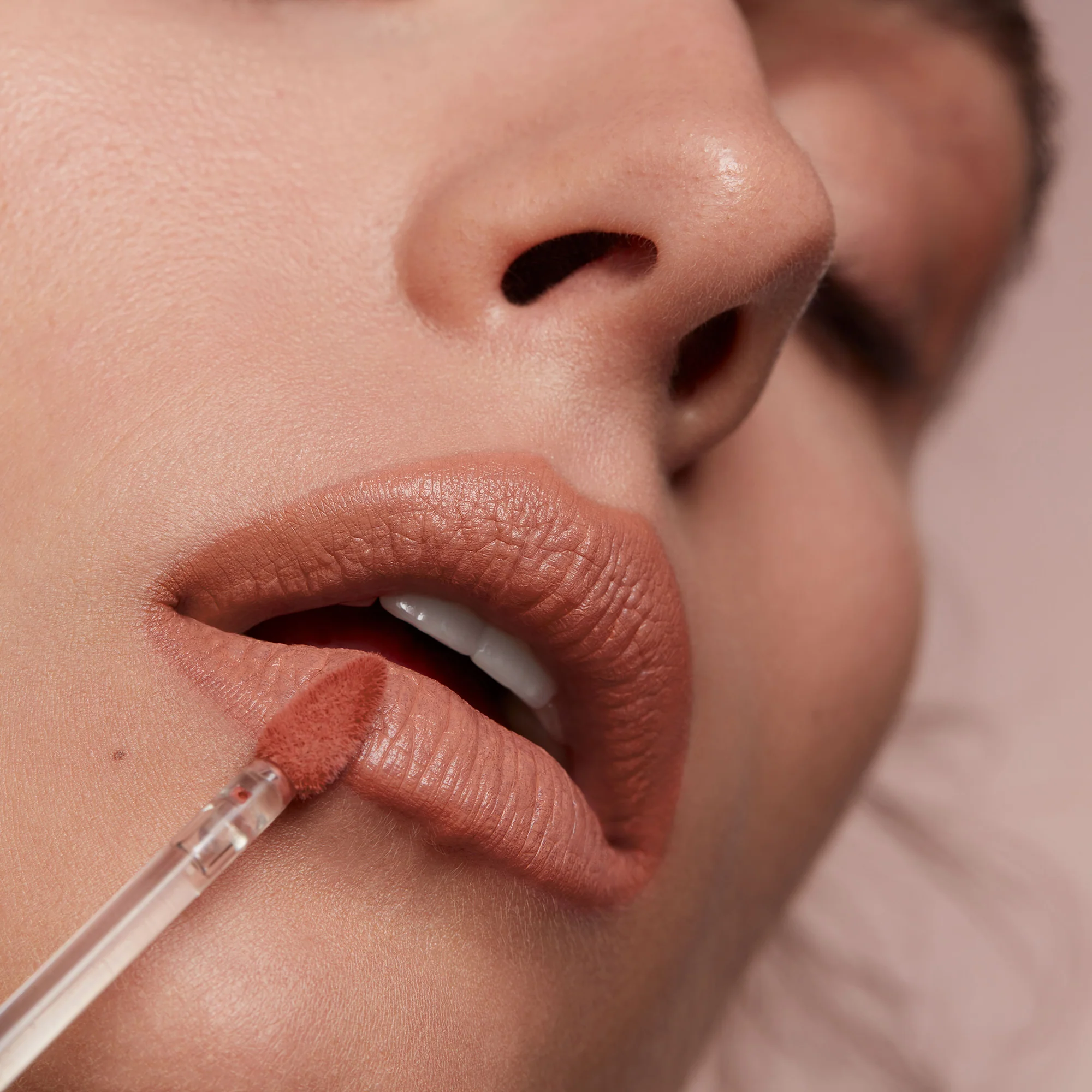 Silky Lip Crème - Image 41